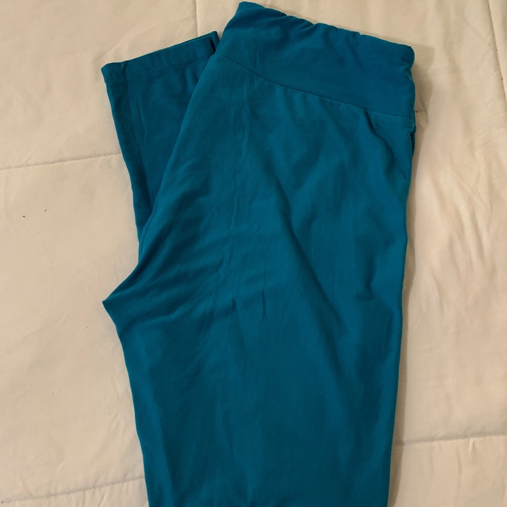 LulaRoe Tall and Curvy Leggings